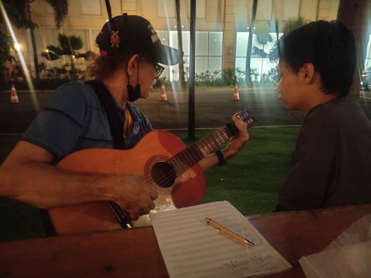 My kid meets my mentor… Cycle continues…